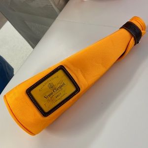 Veuve Clicquot champagne jacket insulator